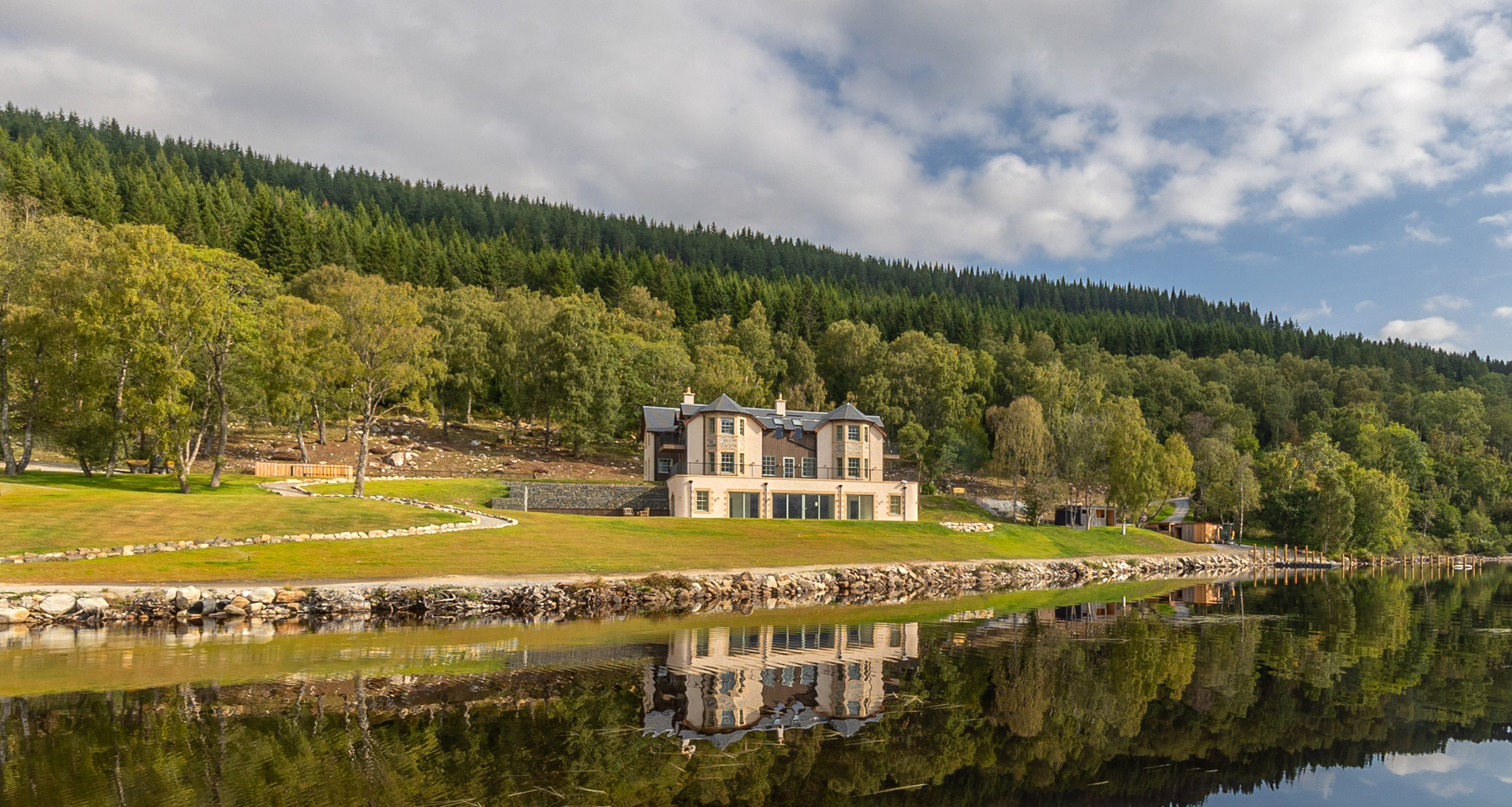 Schiehallion House Banner 02