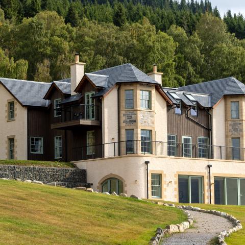 Schiehallion House Banner 01