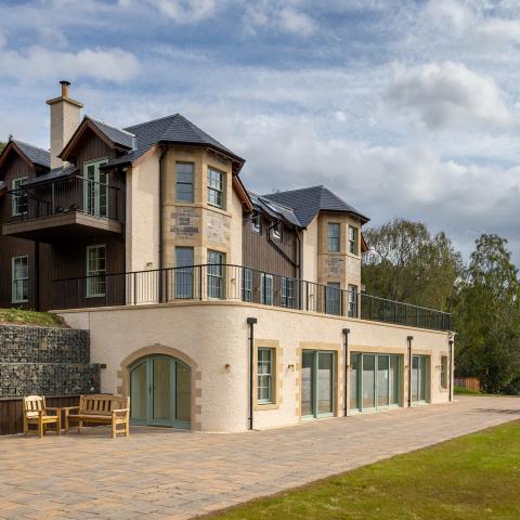 Schiehallion House Banner 03